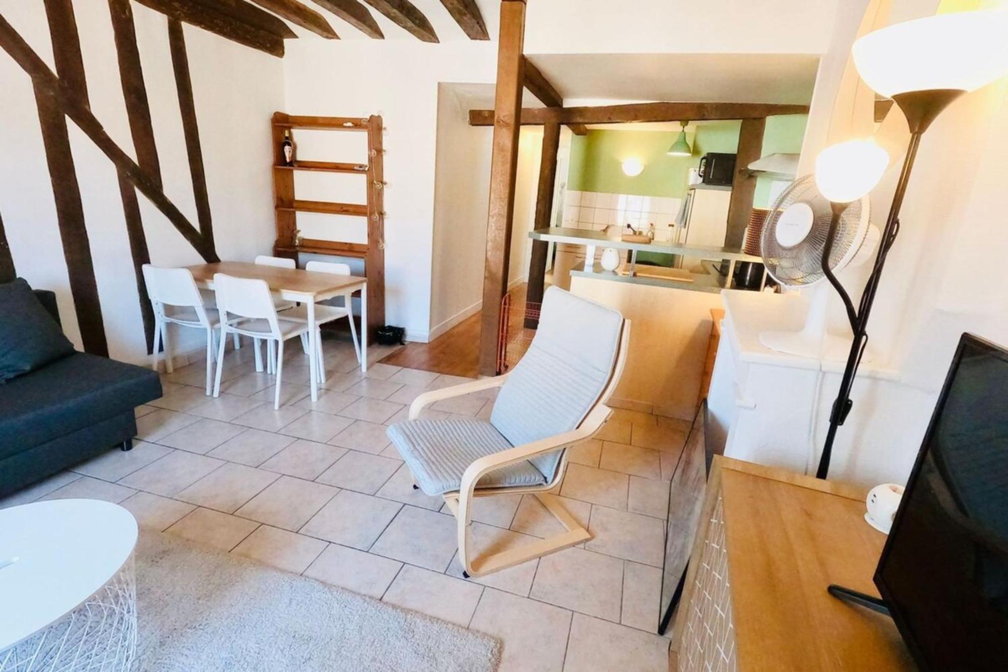 Fontainebleau Rue Grande - Chez Alexis Appartement Buitenkant foto